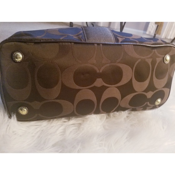 *Authentic* Coach Handbag - Picture 5 of 8